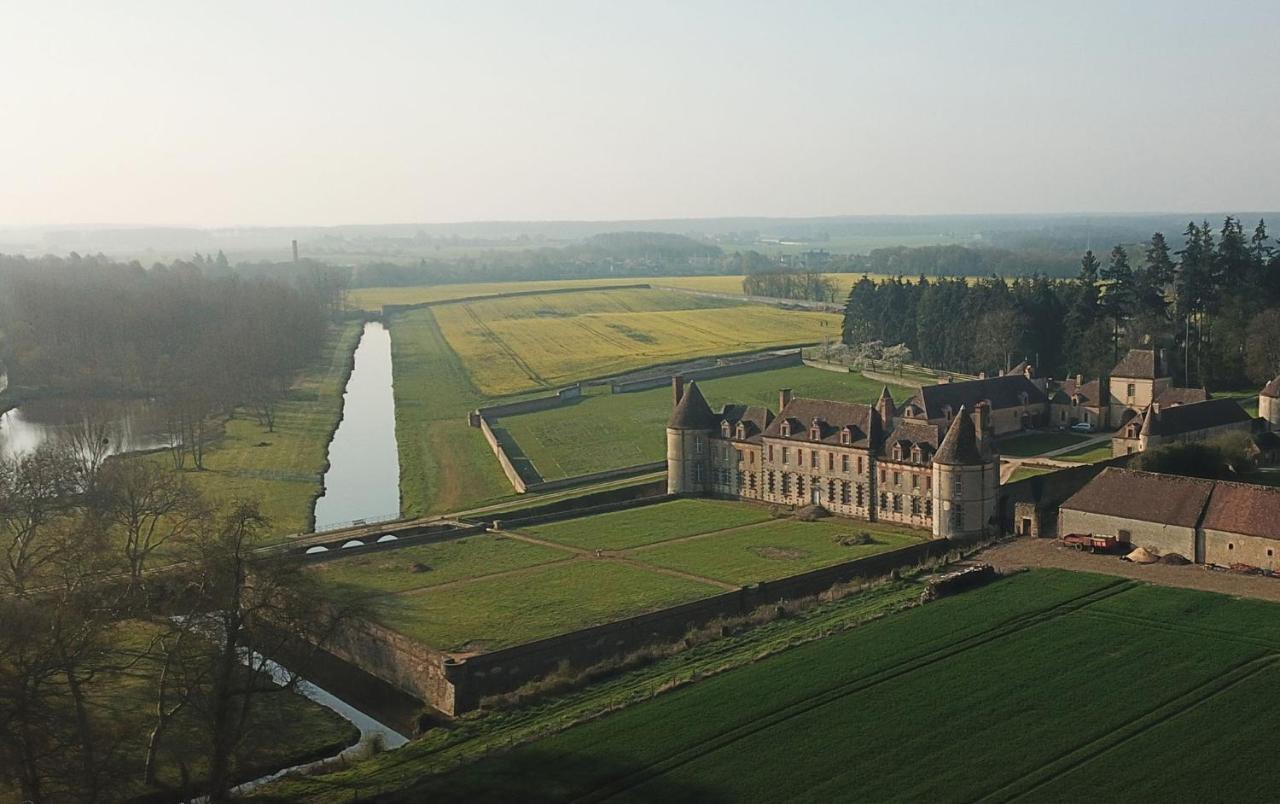 Chateau De La Riviere Pontgouin Bagian luar foto